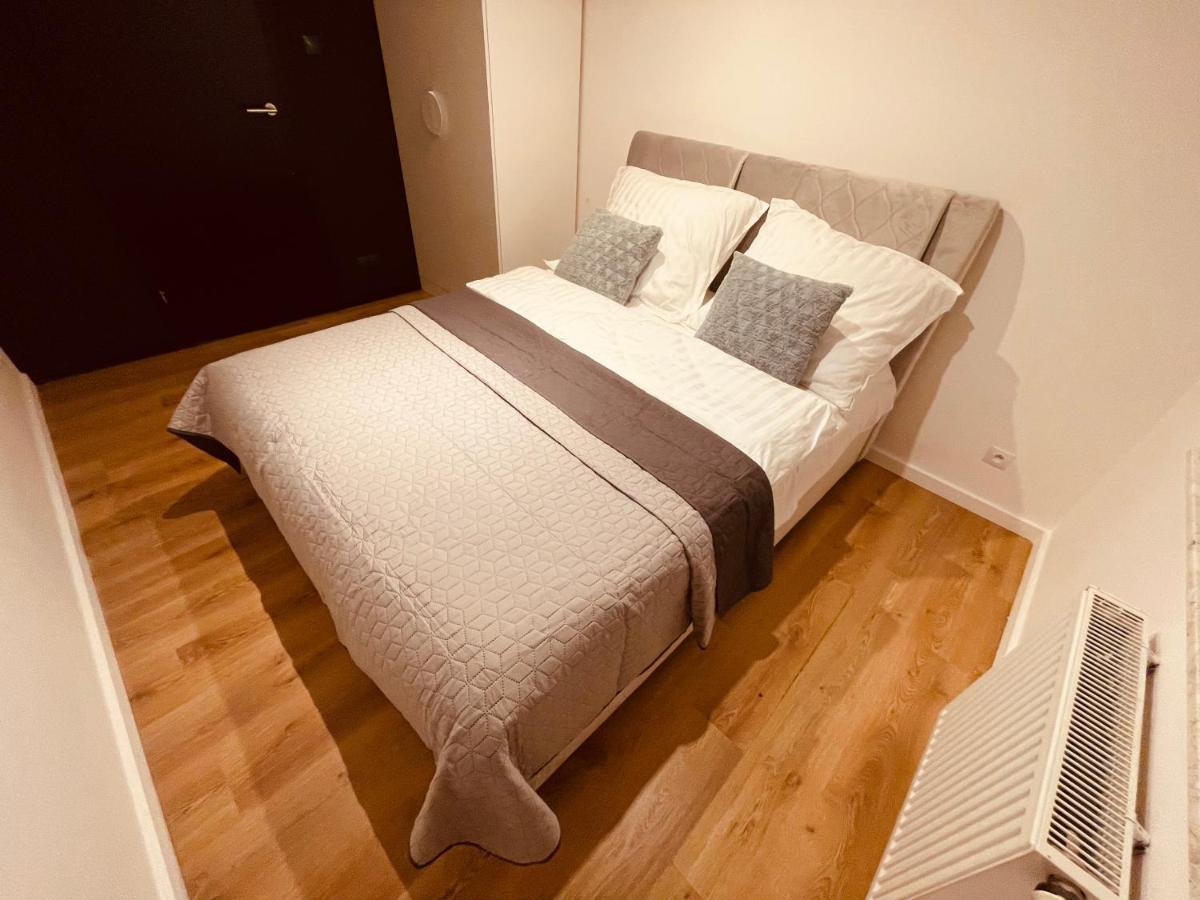 Apartamenty Ktw Penthouse Z Tarasem カトヴィツェ エクステリア 写真