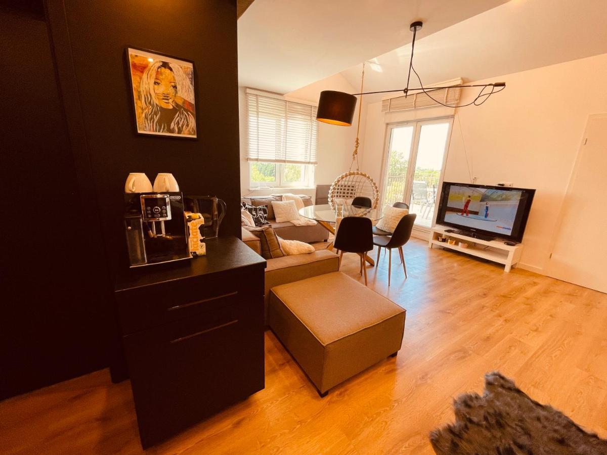 Apartamenty Ktw Penthouse Z Tarasem カトヴィツェ エクステリア 写真