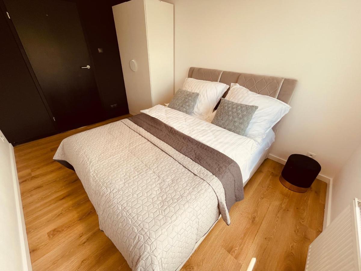 Apartamenty Ktw Penthouse Z Tarasem カトヴィツェ エクステリア 写真