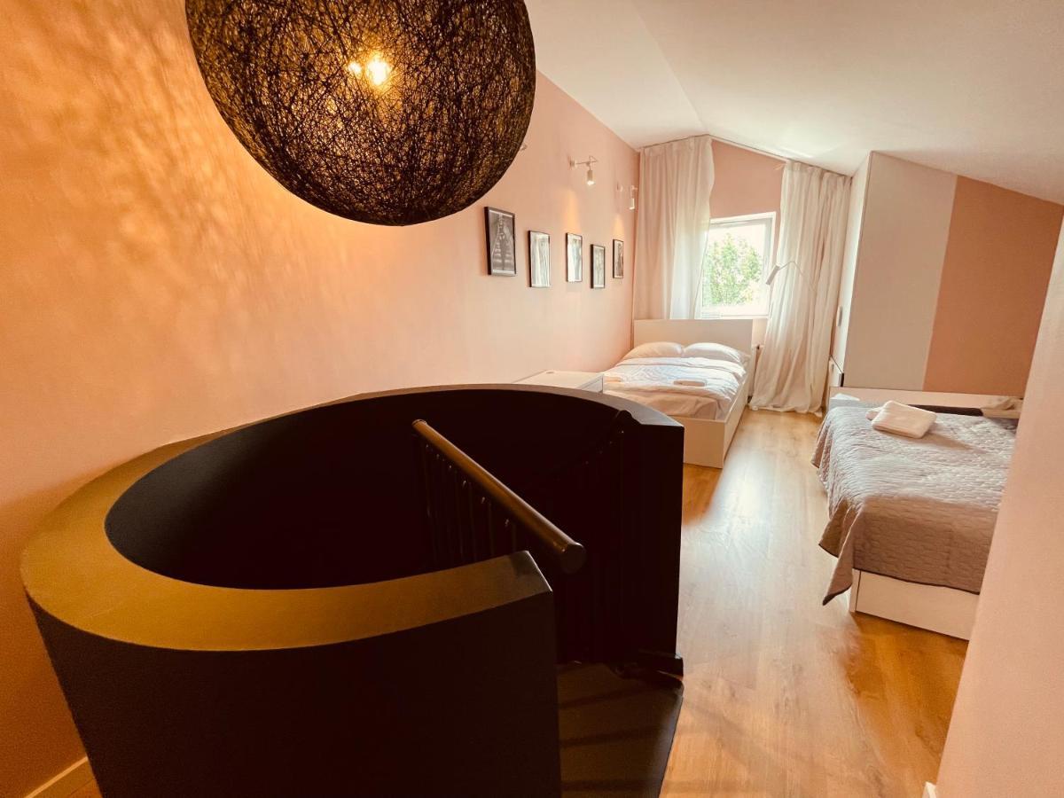 Apartamenty Ktw Penthouse Z Tarasem カトヴィツェ エクステリア 写真