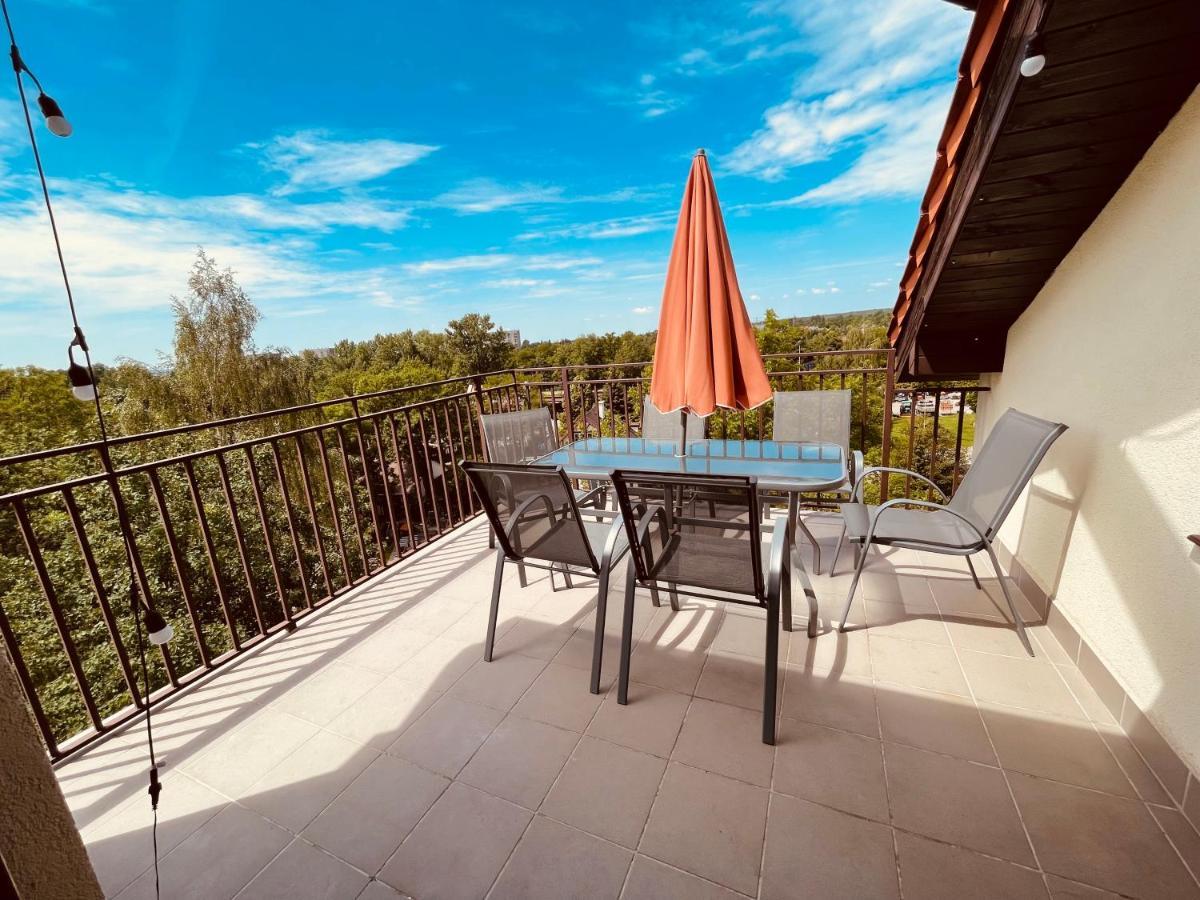 Apartamenty Ktw Penthouse Z Tarasem カトヴィツェ エクステリア 写真